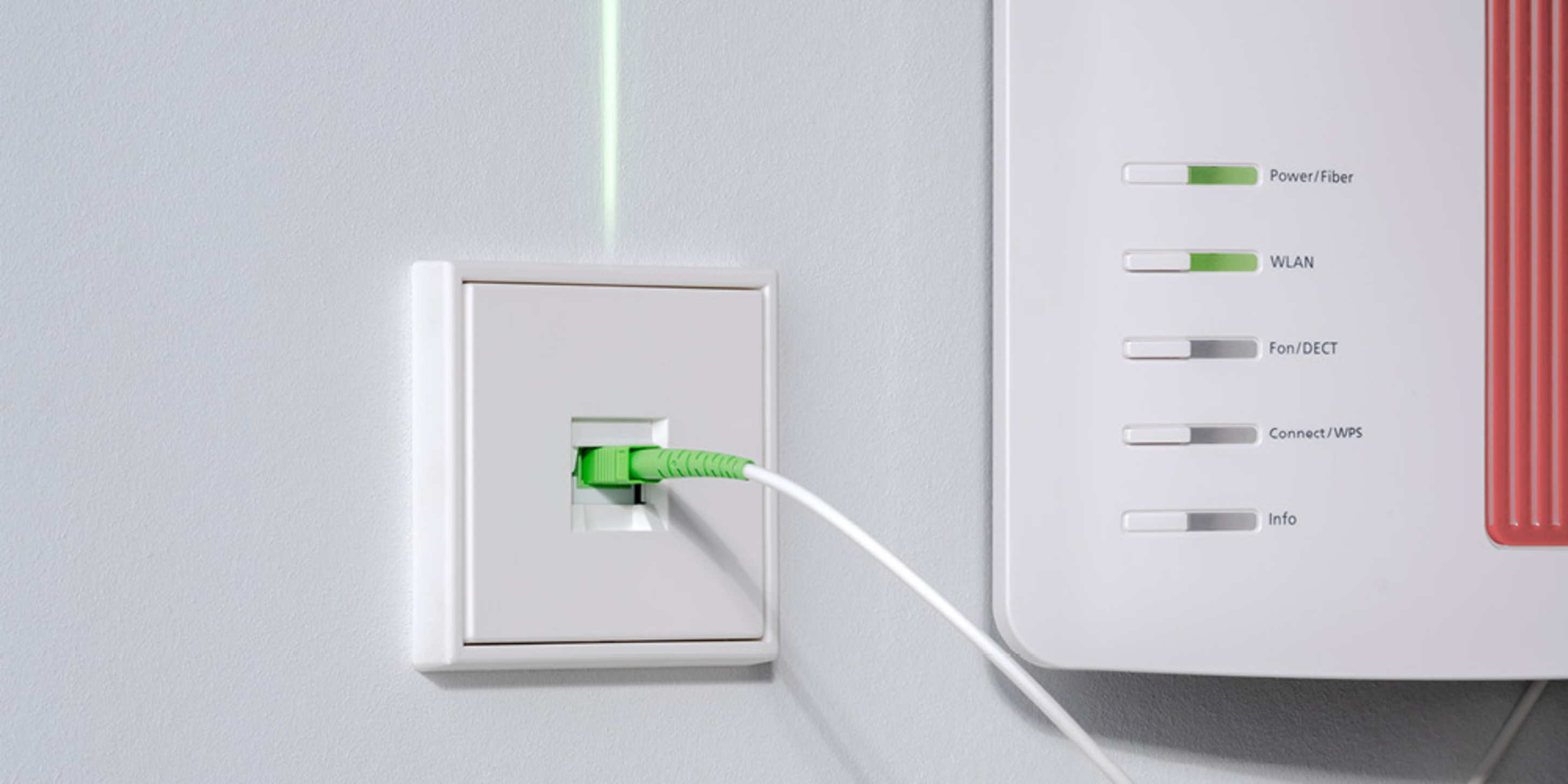 Die neuen Glasfaser-Anschlussdosen bei Rörig Elektrotechnik in Heilberscheid